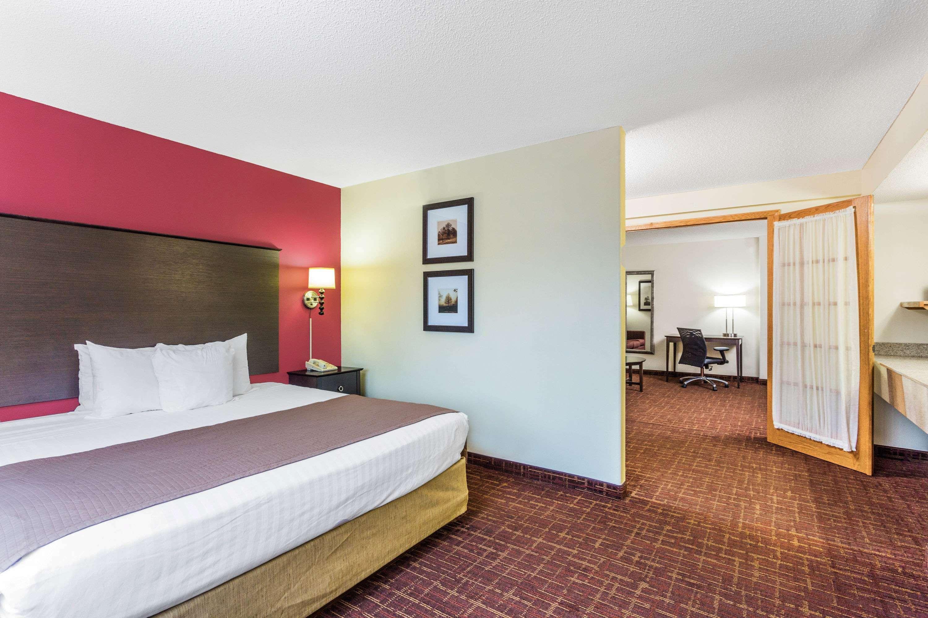 Americinn By Wyndham Madison South Kültér fotó
